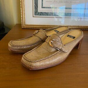 NEW Stuart Weitzman Beige Leather Mules-Slides Size  6-B